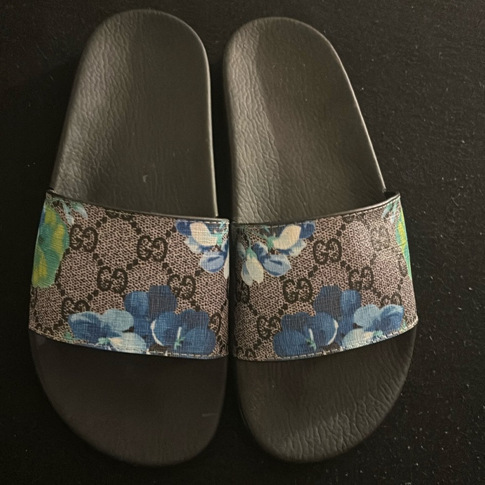 Gucci Slides size 38